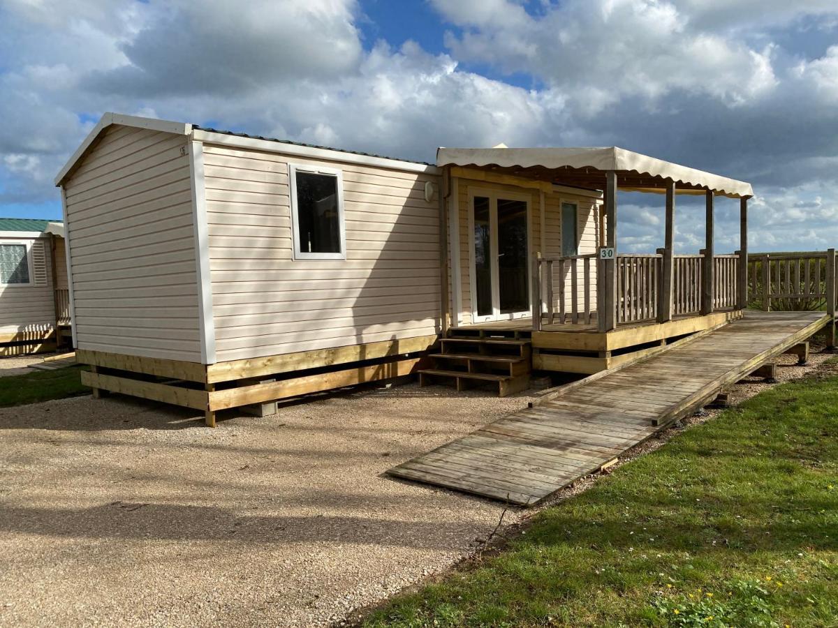 Camping De Contrexéville מראה חיצוני תמונה