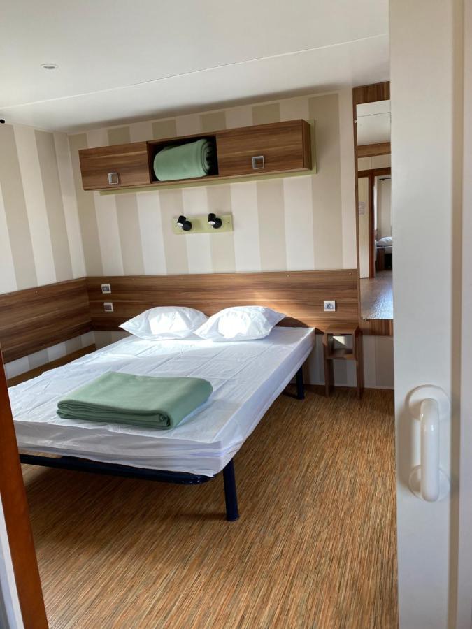 Camping De Contrexéville מראה חיצוני תמונה