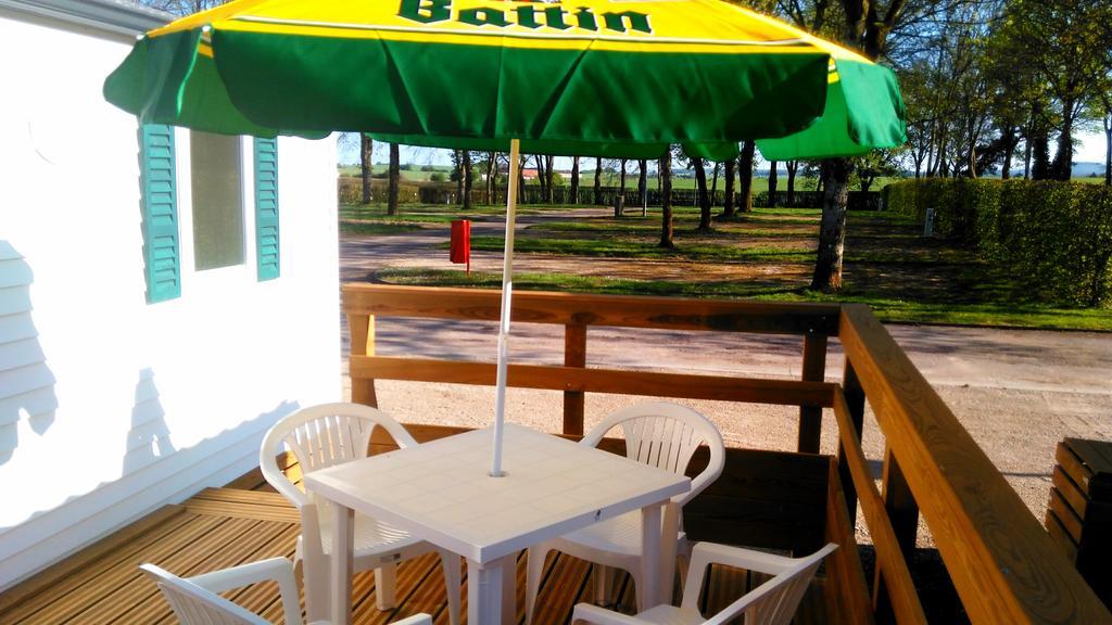 Camping De Contrexéville מראה חיצוני תמונה