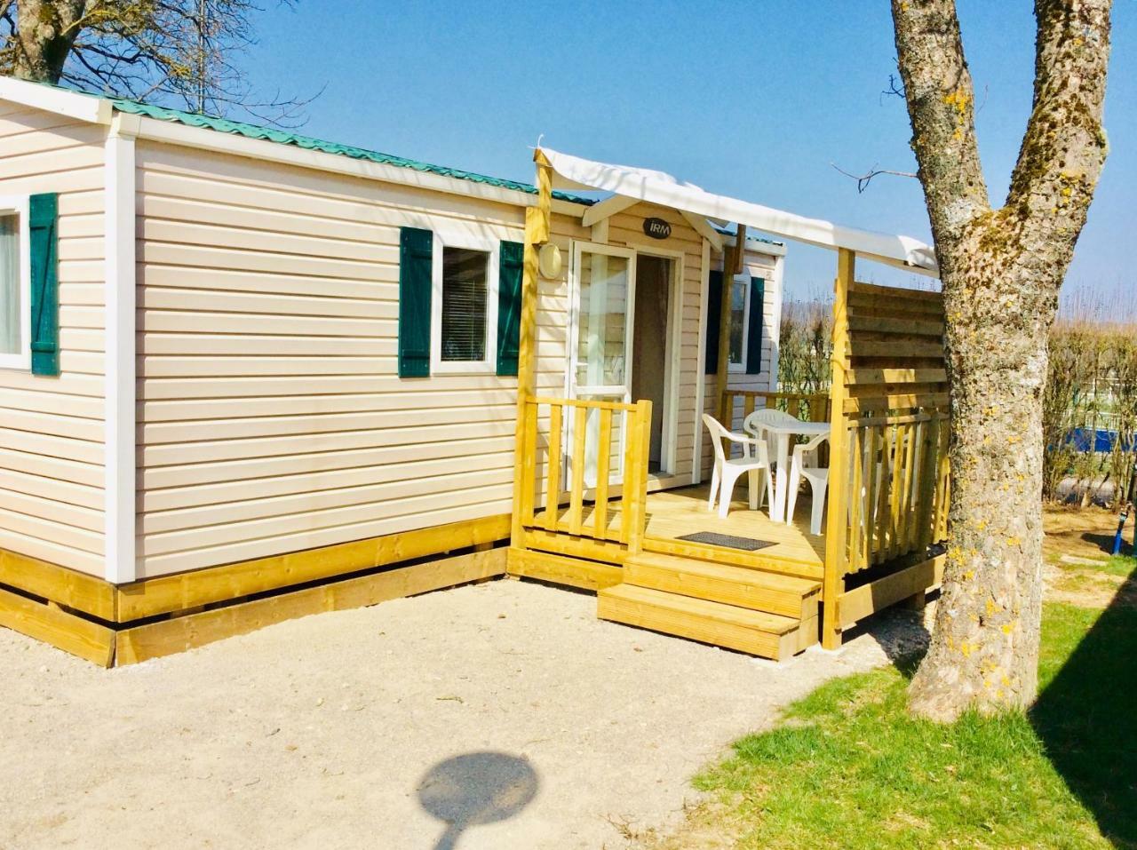 Camping De Contrexéville מראה חיצוני תמונה