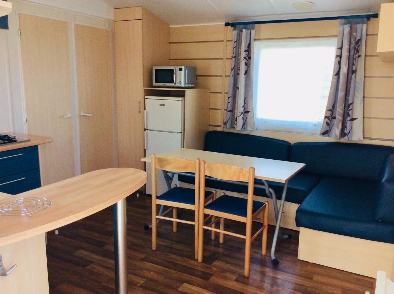 Camping De Contrexéville מראה חיצוני תמונה