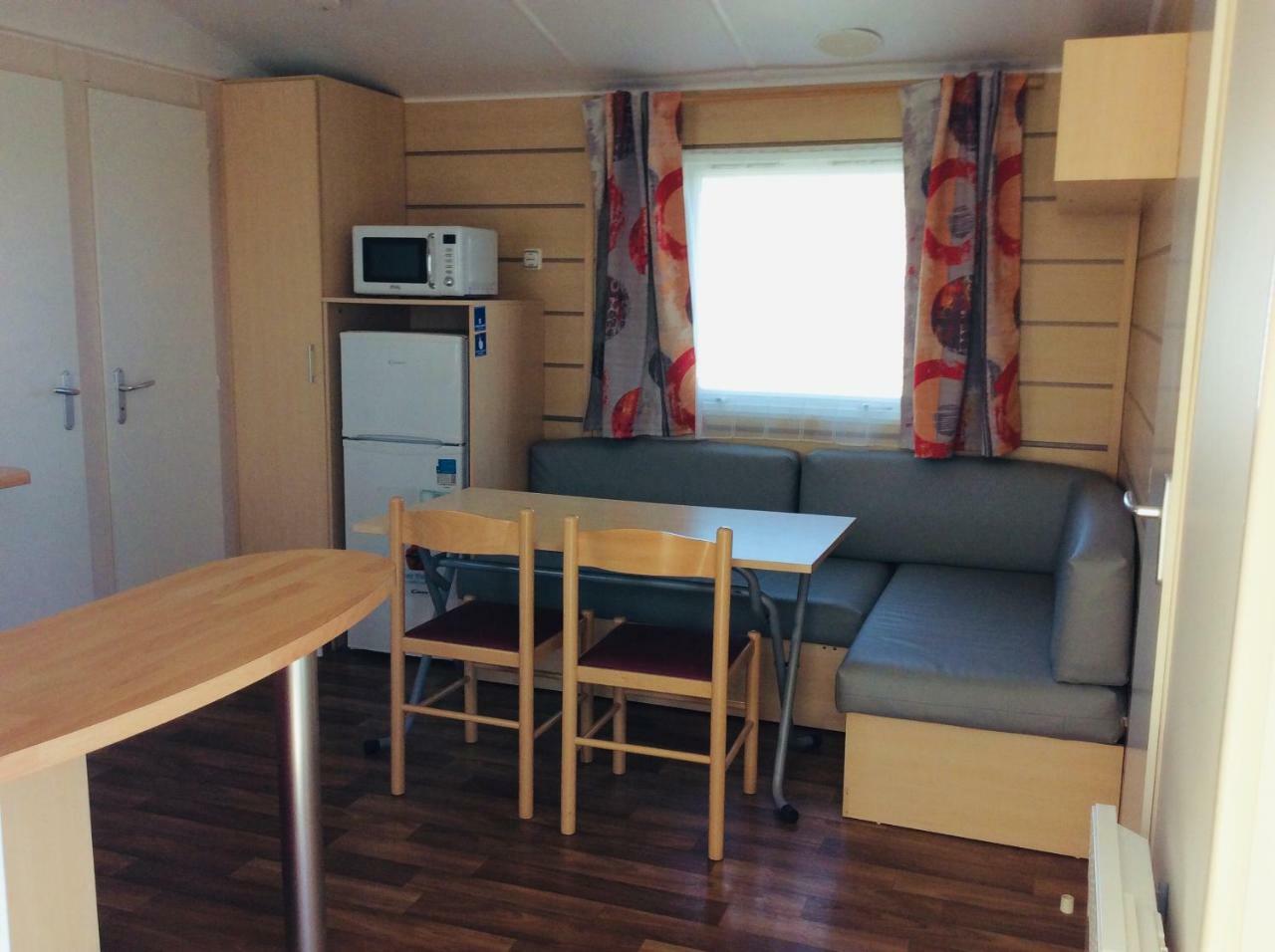 Camping De Contrexéville מראה חיצוני תמונה