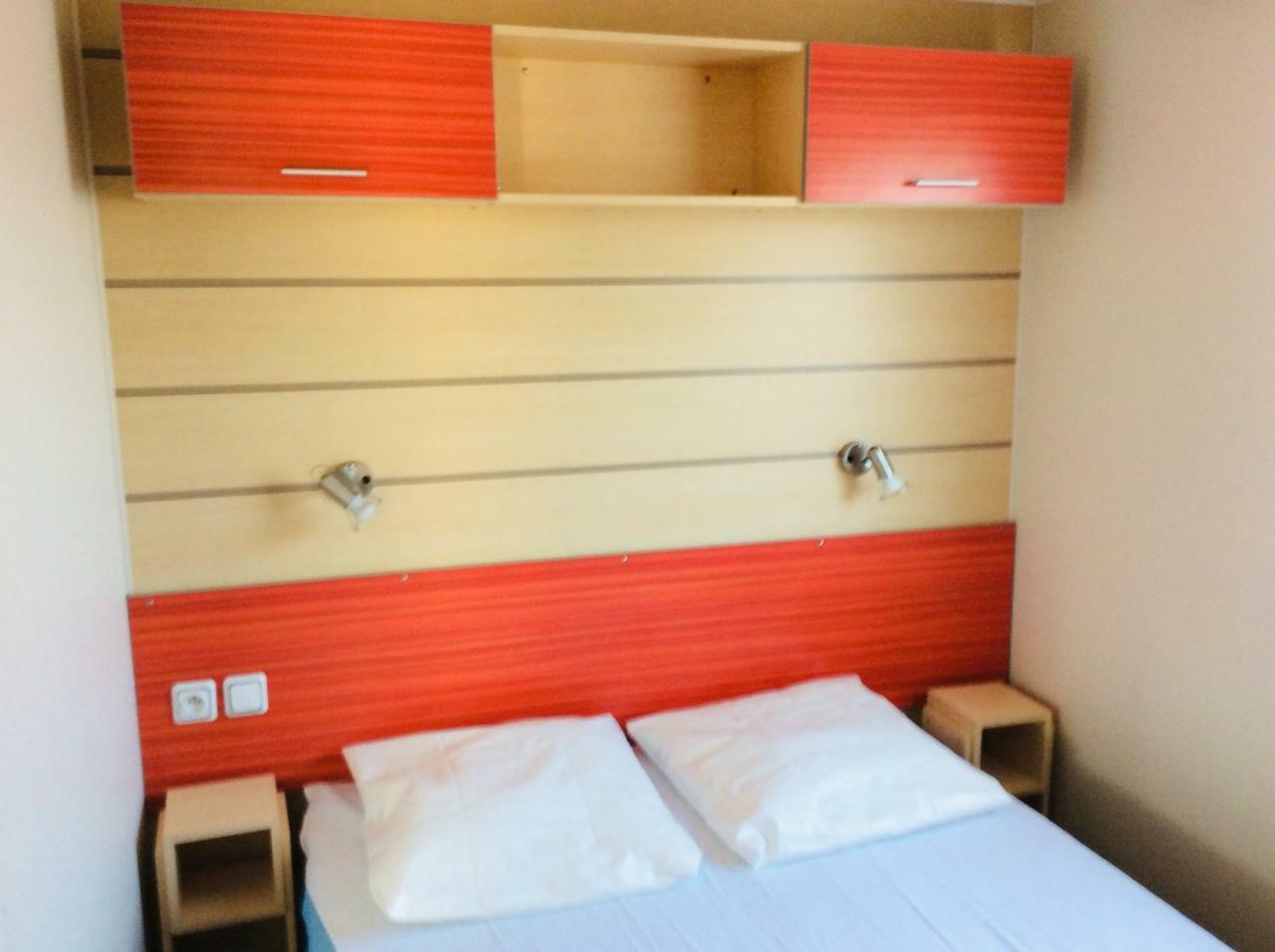 Camping De Contrexéville מראה חיצוני תמונה